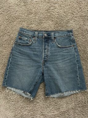 Levi’s 501 Women’s Blue Denim Cutoff Shorts Raw Hem Button Fly 5-Pocket 27